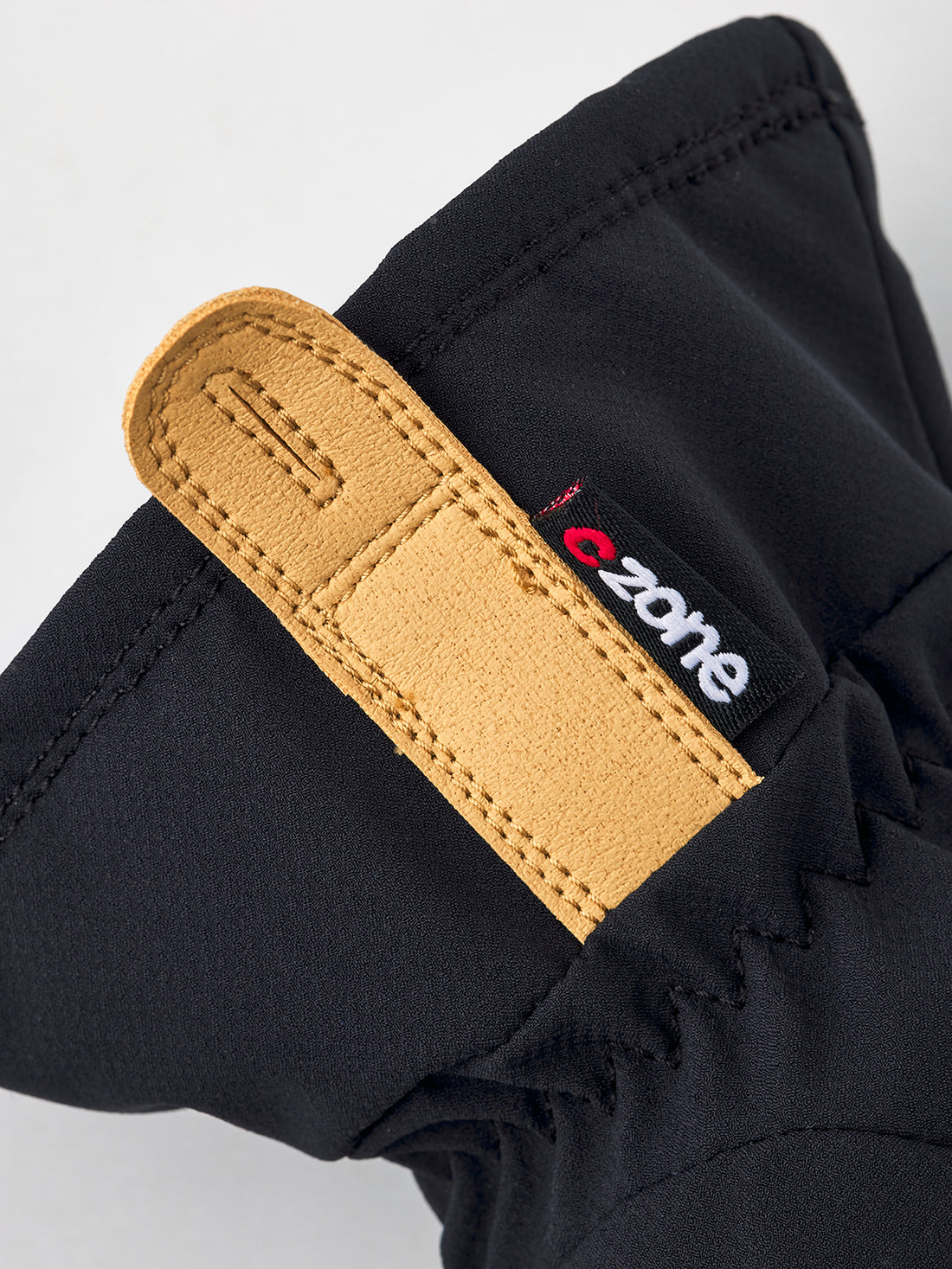 Hestra CZone Contact Pickup Gloves | Black