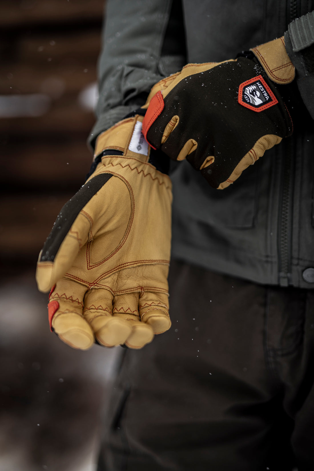 Hestra Ergo Grip Active Gloves | Dark Forest / Natural Brown